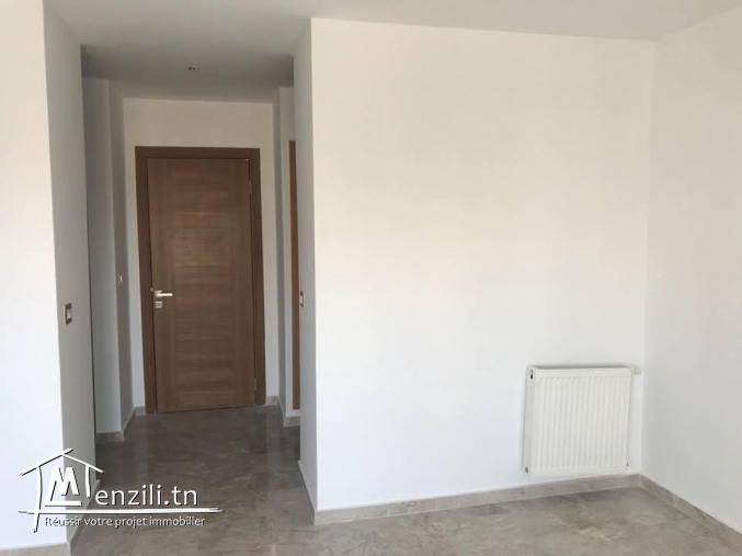 A Louer duplex s4 avec jardin à 2 min de Carrefour La Marsa