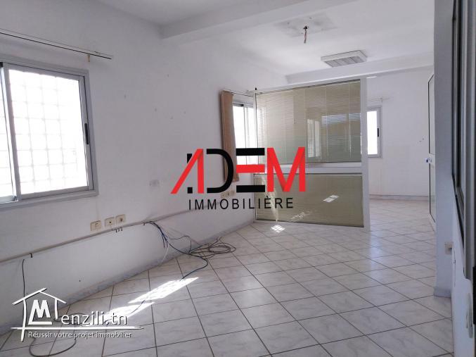 Deux étages de 950m² dans un immeuble