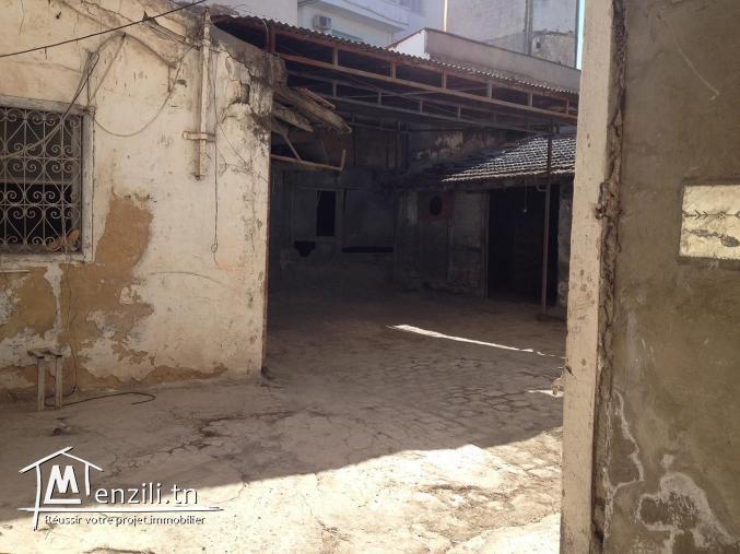 UN Atelier à Proximité du  lycée  de  Bab el Khadra