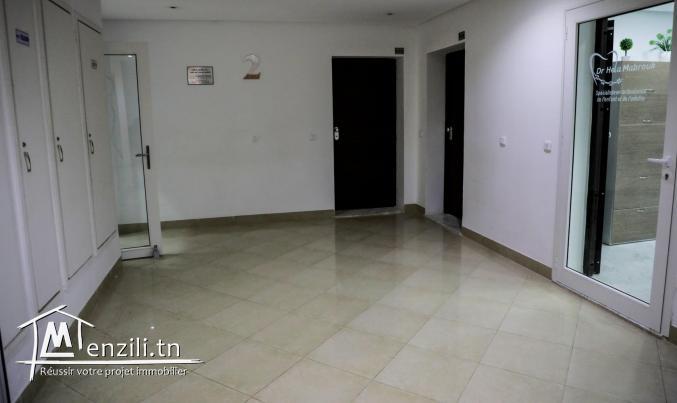 a louer cabinet médicale ou bureau .Très haut standing neuf s+2