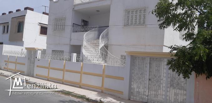 2 villes avec 2 studios