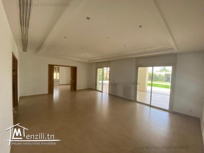 A Louer une belle villa s4 avec jardin et piscine à Gammarth