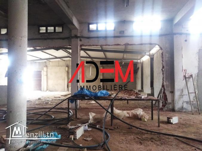 Usine de 1000m² dans une zone industrielle