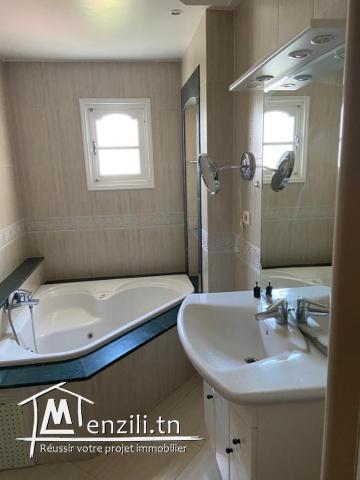 Belle Villa S + 4 a El Menzah 9A