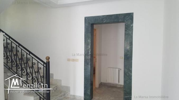 A Louer une villa s3 avec jardin à 5 min du lycée Français