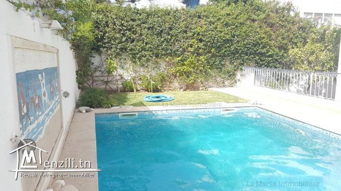 A Louer villa s6 avec jardin et piscine à Cité les Pins, La Marsa