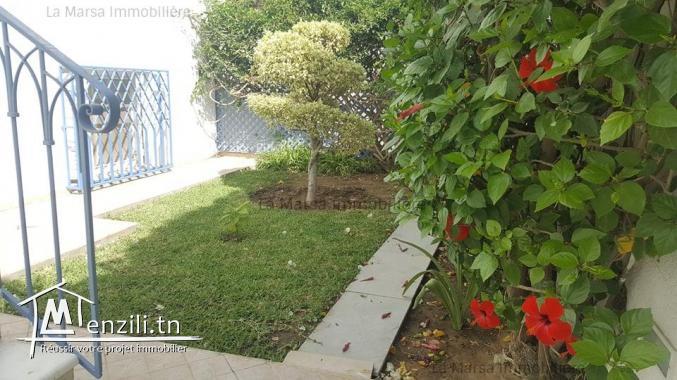 A Louer villa s6 avec jardin et piscine à Cité les Pins, La Marsa
