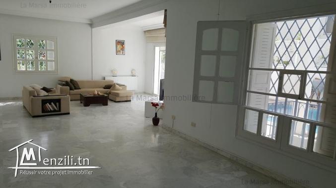 A Louer villa s6 avec jardin et piscine à Cité les Pins, La Marsa