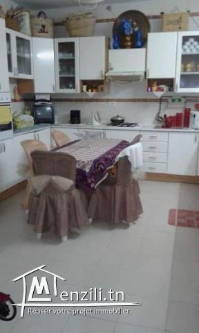 Villa spacieuse composé de 3 etage rc+2 à vendre