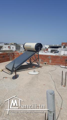 étage dans un bon emplacement à la Marsa