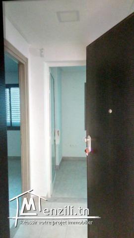 appartement s+1 bien situer Ariana