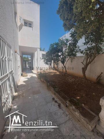 A Vendre villa s6 avec jardin à Cité des Juges