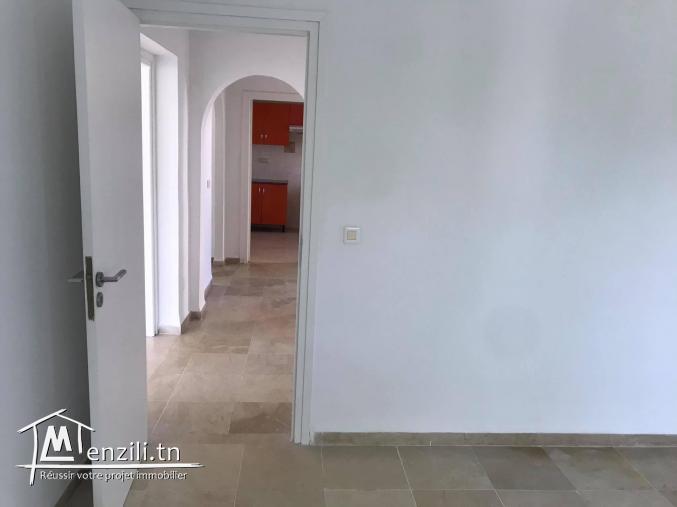 Un étage de villa s3 avec jardin à Carthage Dermeche