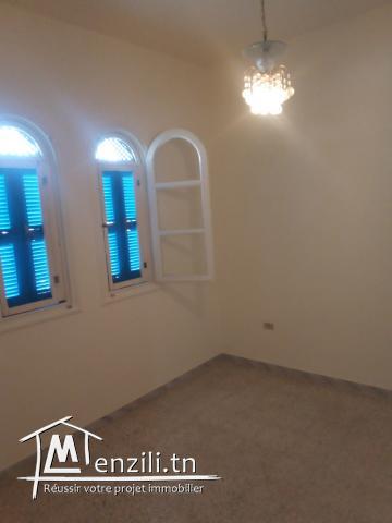 Maison 3 chambres avec jardin, parfaitement située dans El Mourouj 1