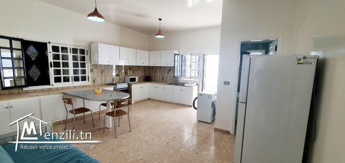 Etage de villa à Louer à La Marsa Corniche