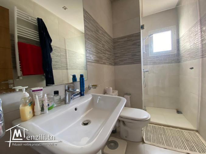 S+2 vide à Marsa Erriadh (cité Ezzahira)