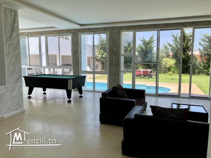 Une villa spacieuse avec piscine à 10min de Yasmine Hammamet