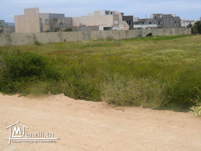 200m²  pour un prix  32000dt