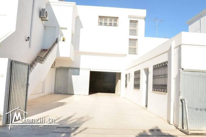 plateforme de 1500m2 à louer