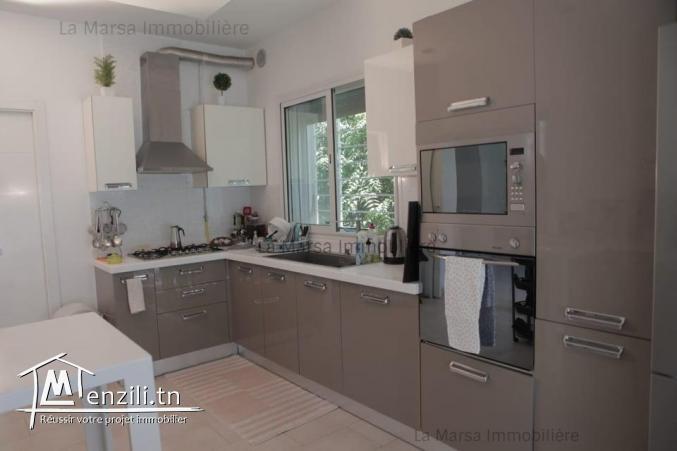A Vendre villa s5 avec piscine et jardin à La Marsa