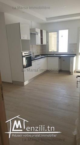 A Louer appartement s3 de 190m² à Gammarth