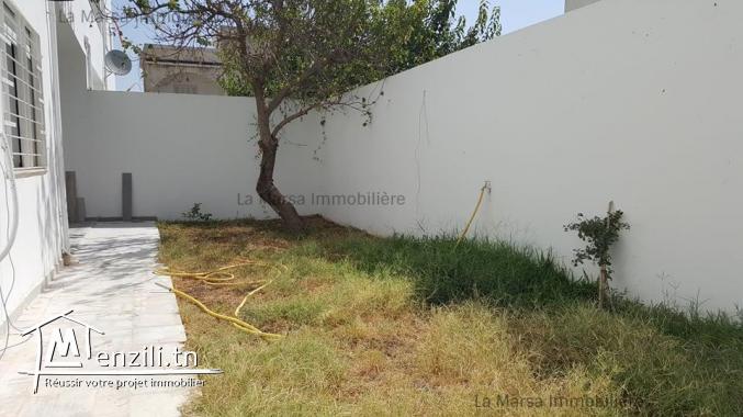 A Louer appartement s2 avec jardin à Gammarth