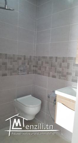 A Louer appartement s2 avec jardin à Gammarth