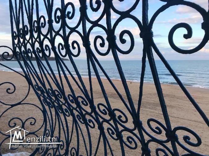 A Louer duplex meublé pieds dans l'eau à Marsa Cube