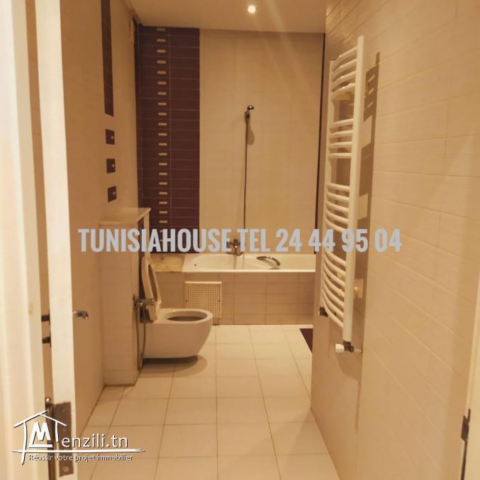 Etage de villa s+3 de 170m² a la marsa