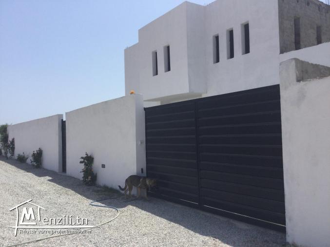 A 4km de yasmine hammamet maisonette Haut de gamme et Maison inachevee