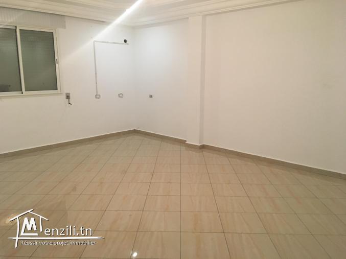 Maison de 2 étages à Kelibia