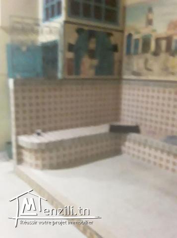 3 locaux commerciaux à vendre fond et mur au bab souika