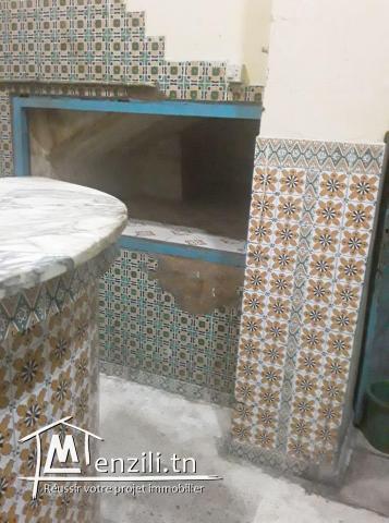 3 locaux commerciaux à vendre fond et mur au bab souika