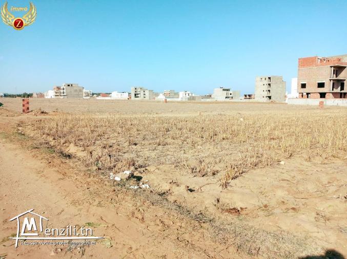 terrain a vendre 4 éme posstion  de la plage zahra