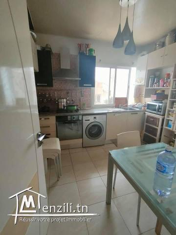 A VENDRE: Appartement S+2