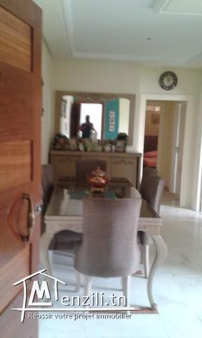 A VENDRE: Appartement S+2