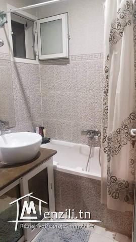 Particulier vend Menzah 9B S3 prés de la clinique Espoir