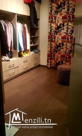 Particulier vend Menzah 9B S3 prés de la clinique Espoir