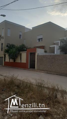 Villa à 2 étages séparés