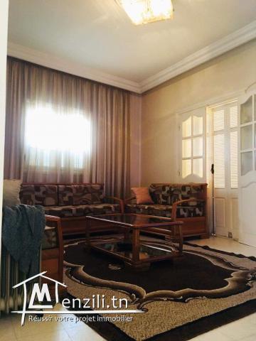 منزل للبيع بحي الزهور ذو طابقين