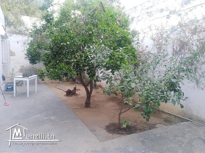 منزل للبيع كائن بحي الإنطلاقة