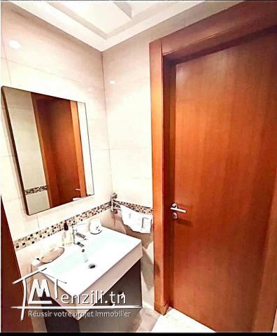 A Vendre appartement s3 de 170m² à La Soukra