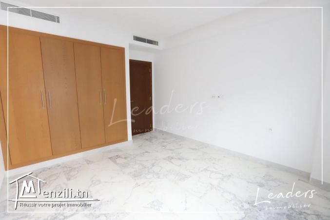 Vente d'un appartement s+2 haut standing   au Berge Du Lac2.