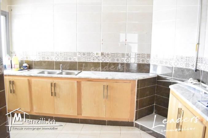 Un joli appartement S+2, sis au 2ème étage