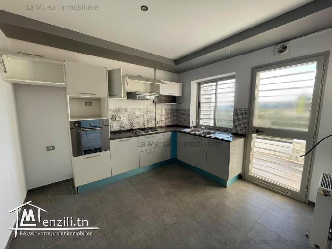 A Louer un duplex s4 avec jardin à La Marsa