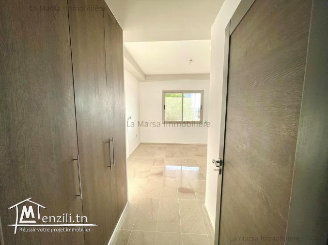 A Louer un duplex s4 avec jardin à La Marsa