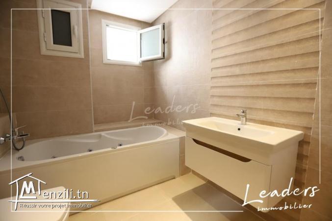 Vente un triplex haut standing  à Chotrana 1/ 27 246 330