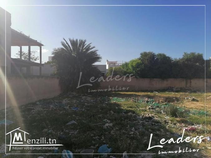 A vendre un terrain viabilisé localisé à Borj louzir