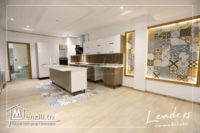 A vendre des villas de Luxe avec piscine en S+5 à la Soukra /27246330