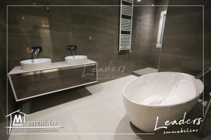 A vendre des villas de Luxe avec piscine en S+5 à la Soukra /27246330